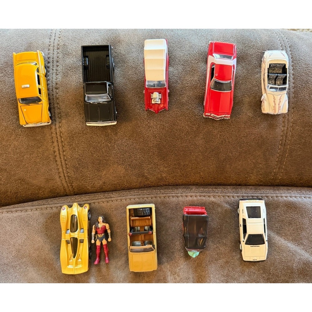Diecast Pop Culture Movie Car Lot Of 9 Hot wheels, Green Light, Etc